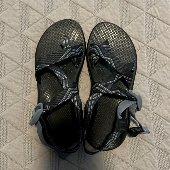 Women’s Chaco Z2 Classic- Fleet Navy size 7 - Picture 1 of 4